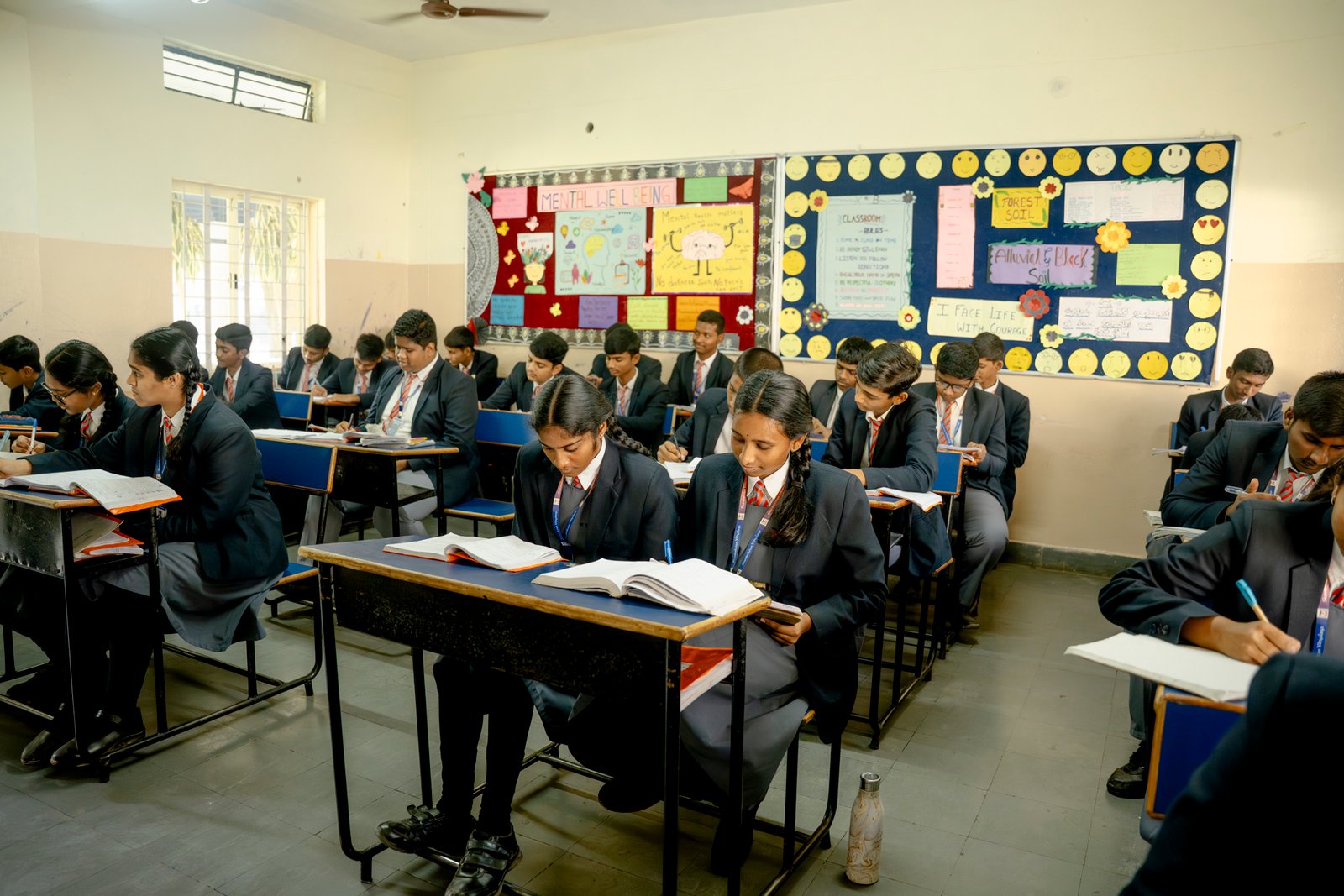 Class rooms/UKP01801.jpg