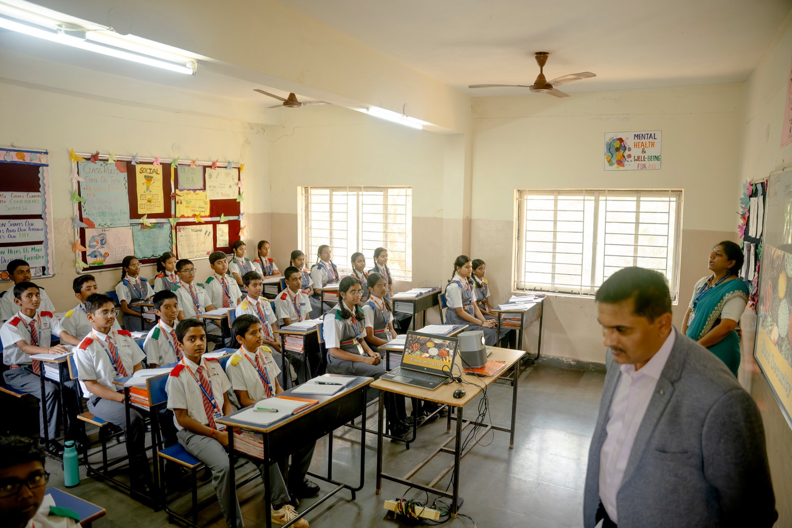 Class rooms/UKP01958.jpg