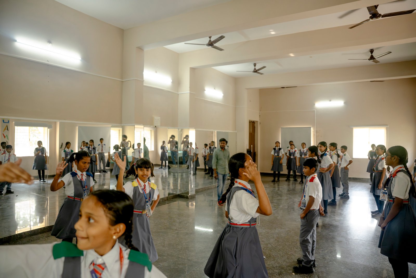 Dance room and classes/UKP02116.jpg