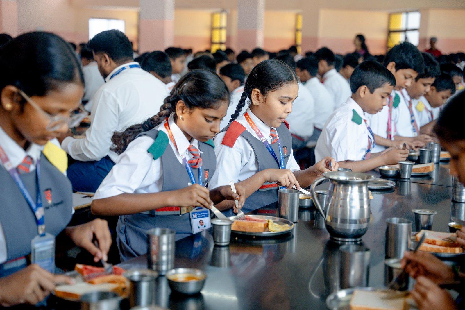 Dining hall/UKP01664.jpg