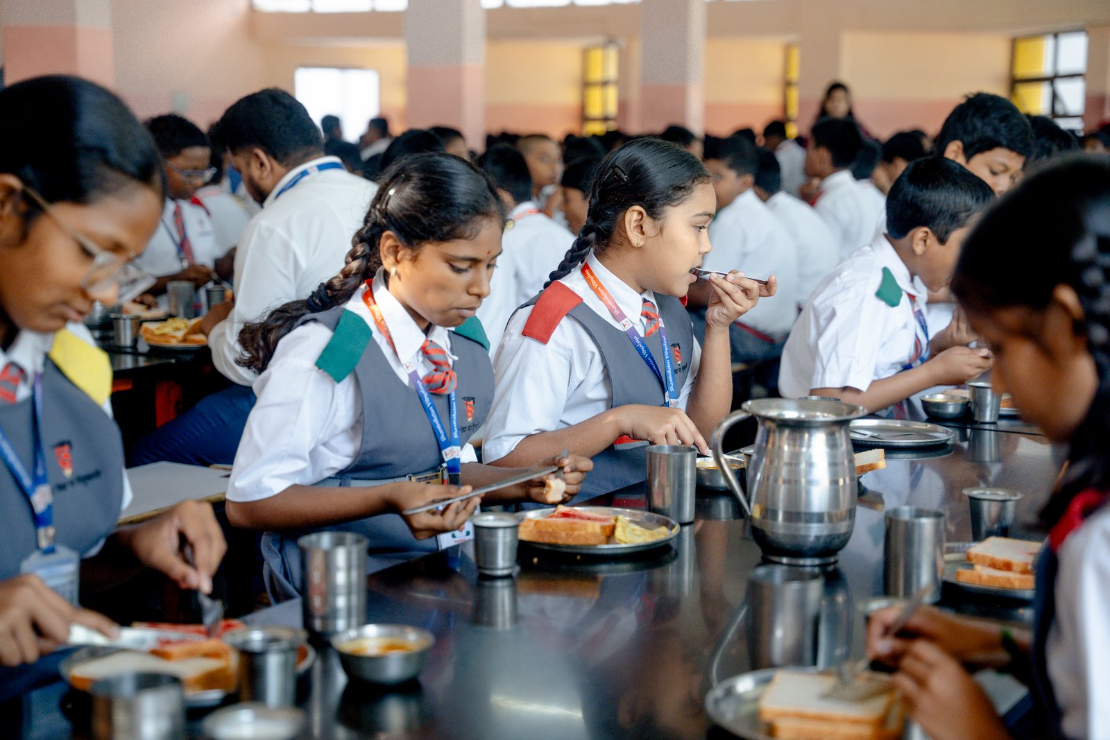 Dining hall/UKP01665.jpg