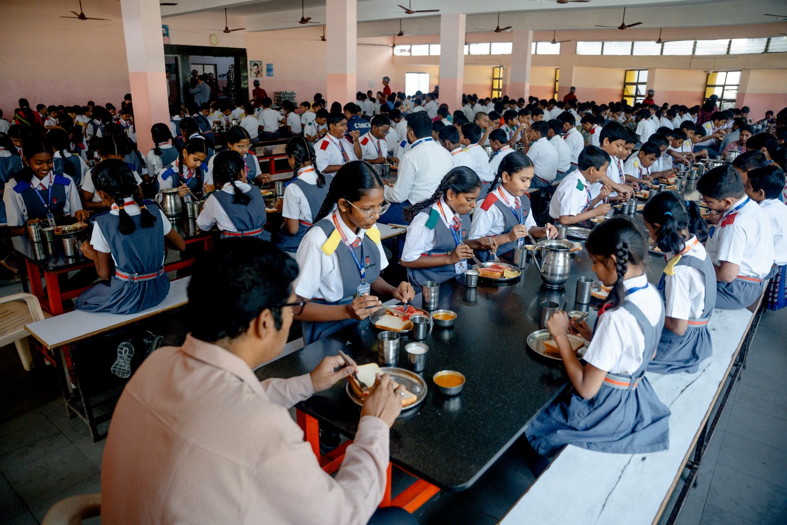 Dining hall/UKP01668.jpg