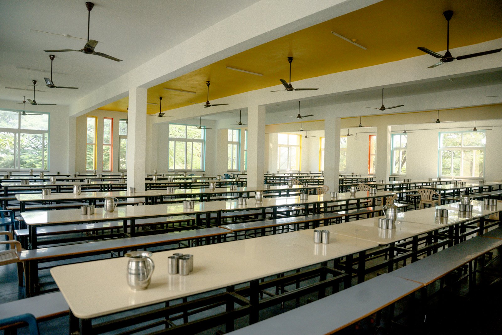 Dining hall/UKP01685.jpg