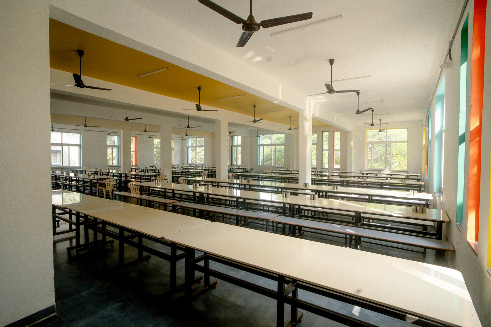Dining hall/UKP01693.jpg