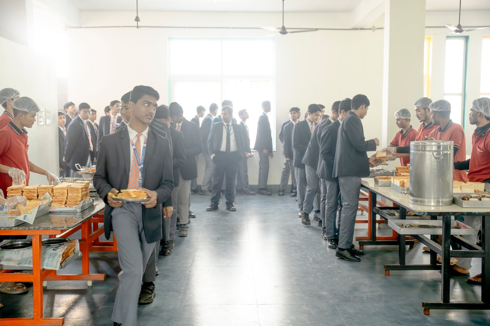 Dining hall/UKP01727.jpg
