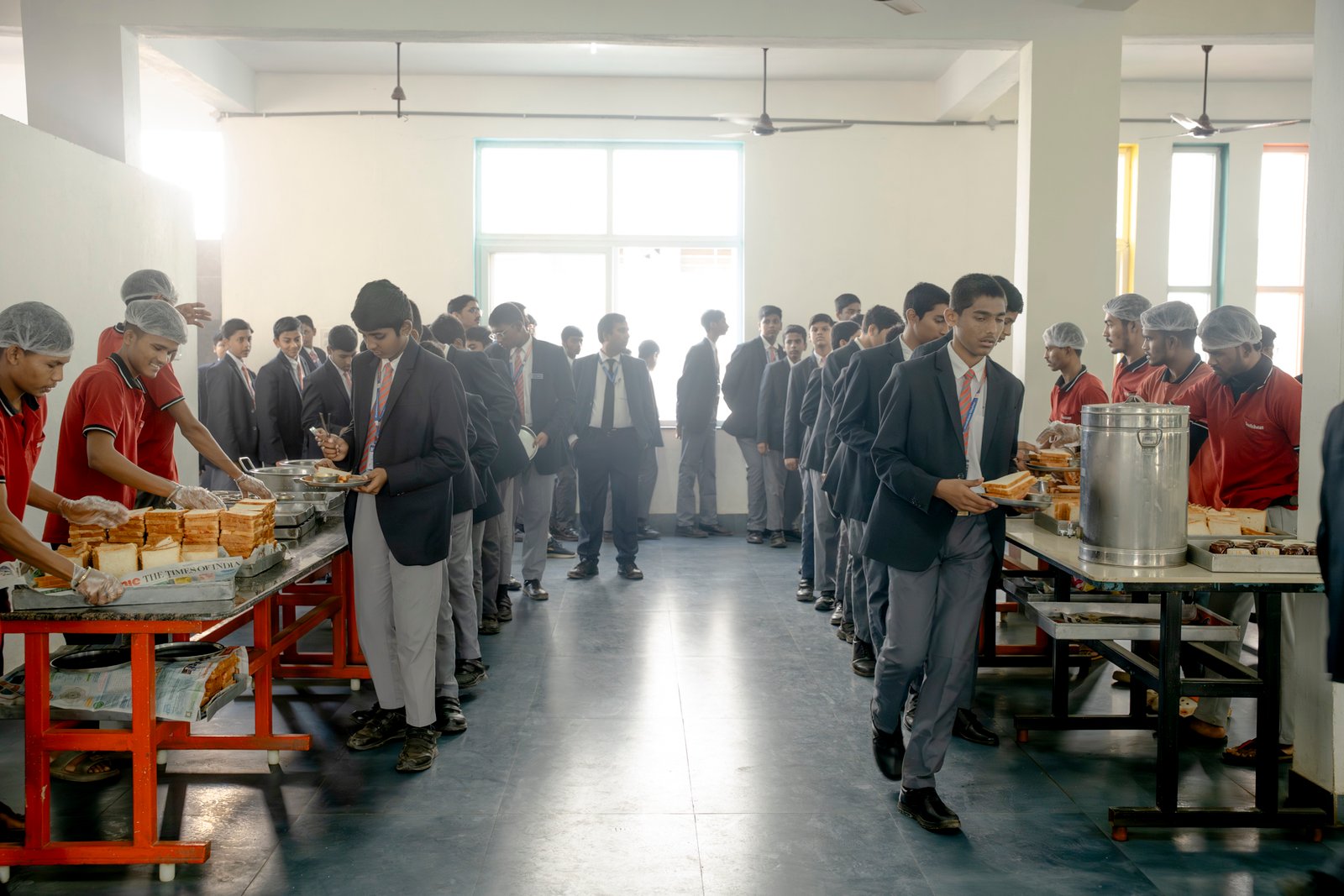 Dining hall/UKP01731.jpg