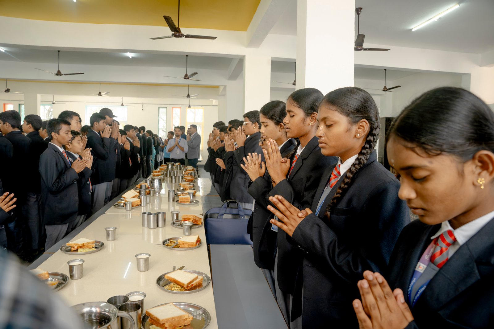 Dining hall/UKP01749.jpg