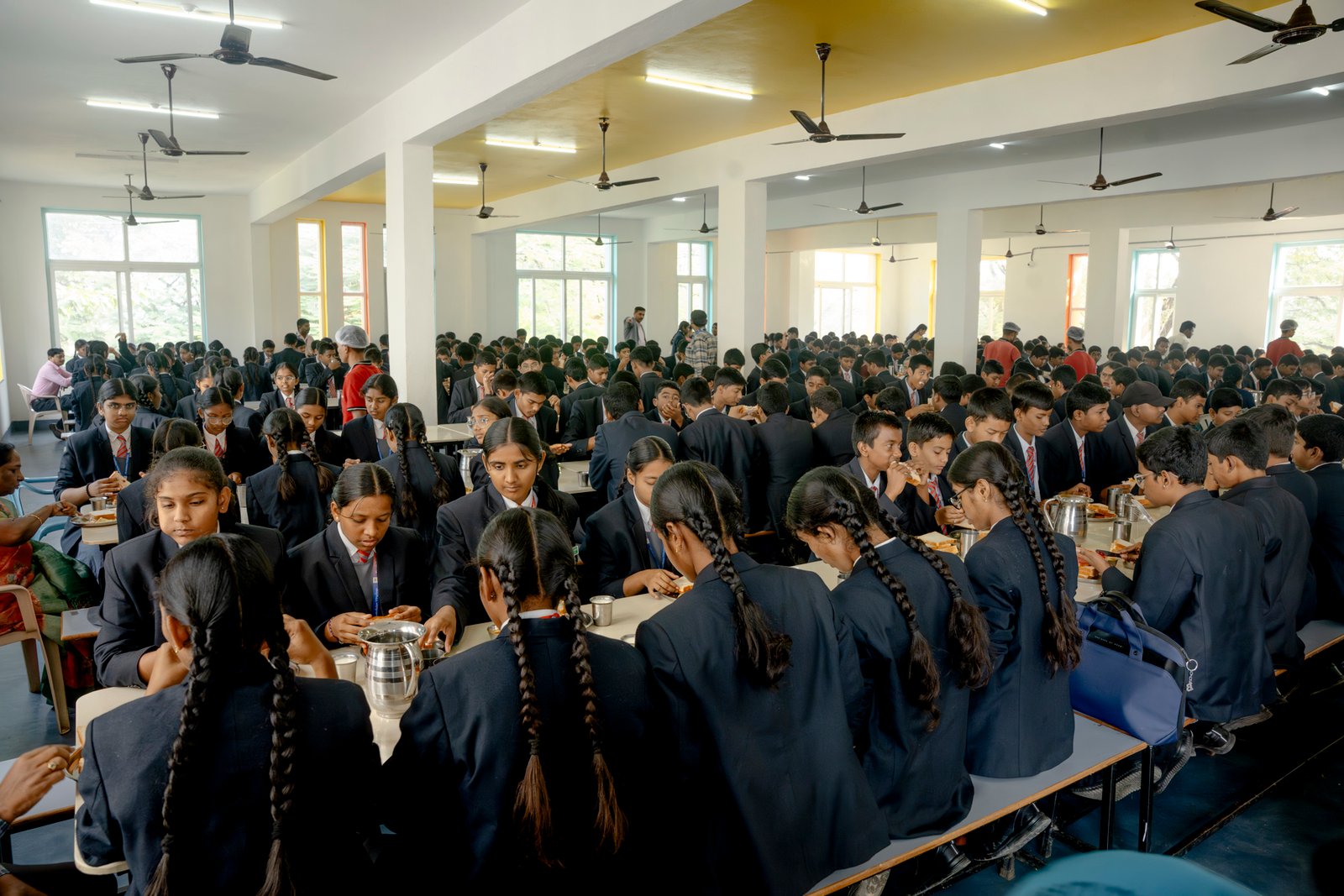 Dining hall/UKP01752.jpg