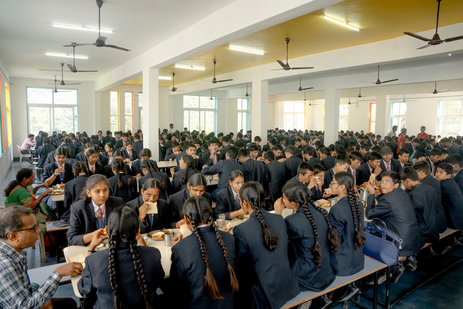 Dining hall/UKP01755.jpg