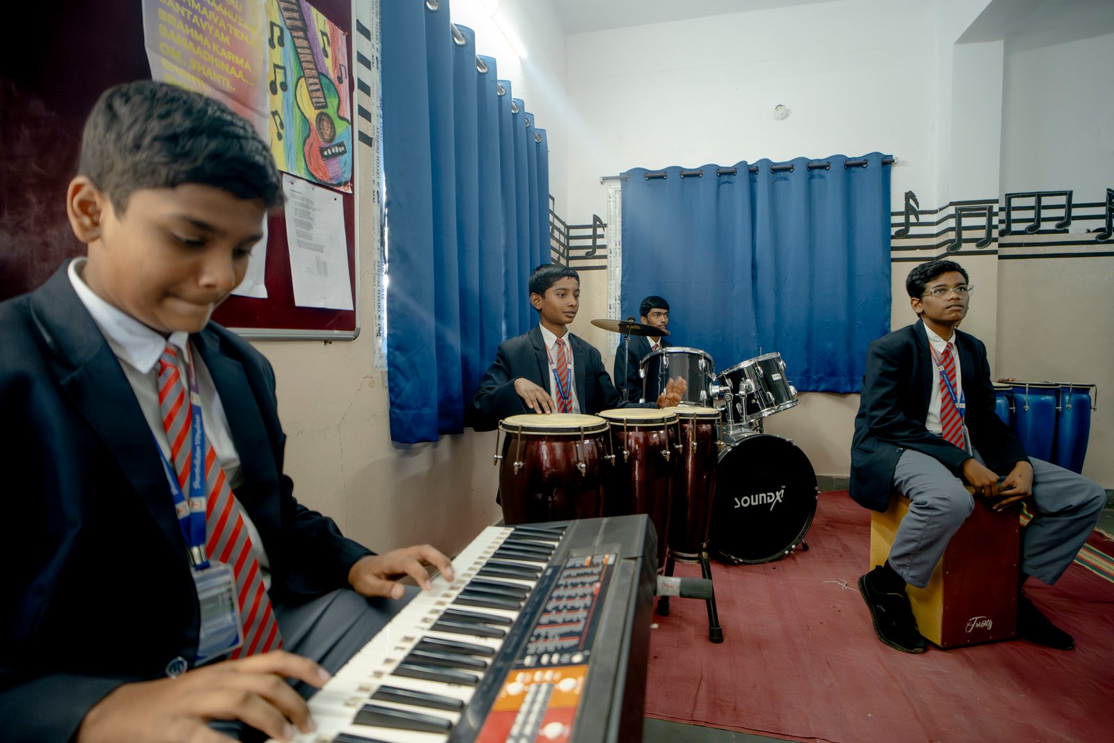 Music/UKP01889.jpg