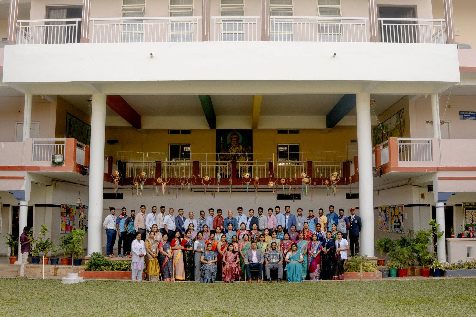 Staff/UKP02956.jpg